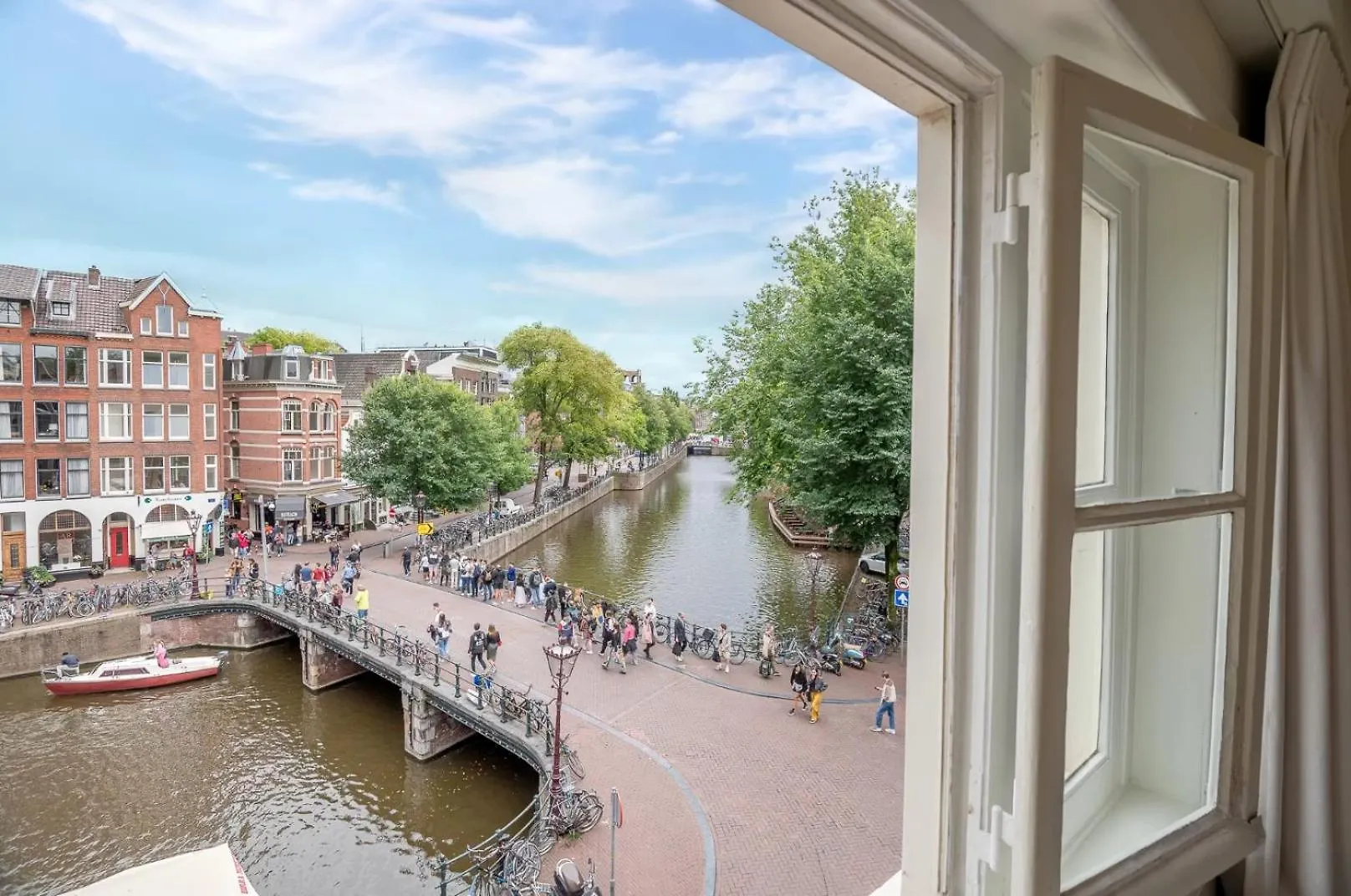 Elegant & Unique Canal House In Famous Canal Area Amsterdam Villa